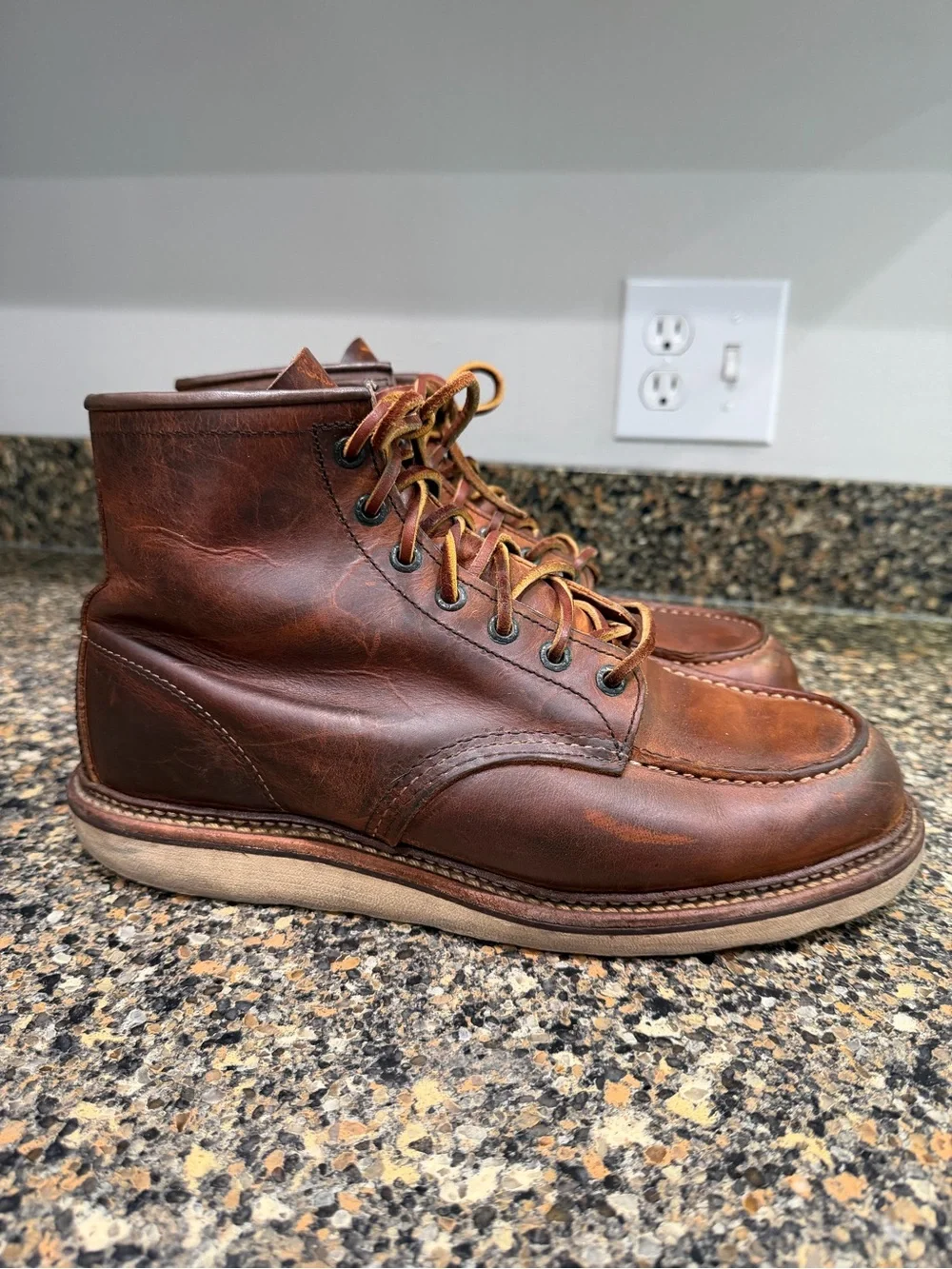 Vintage red wing heritage 1907 size 9.5 Brown Leather Moc Toe Work Boots